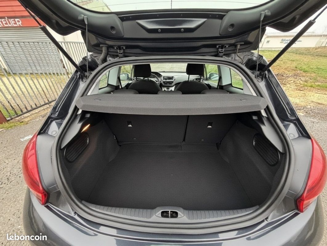 Peugeot 208 1.2 vti 68ch like 3p 2017 (image 7)