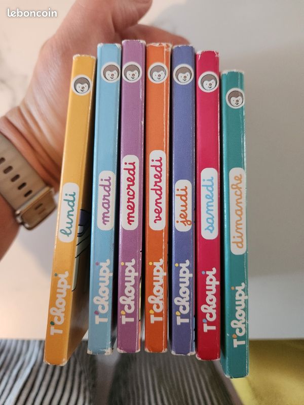 Lot livres tchoupi album premier âge cartonne semaine (image 2)