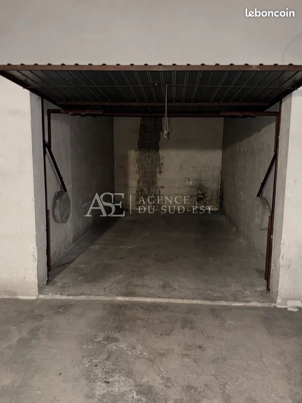 Parking 16 m² · à Aix-en-Provence · 16 m² · 44 000 €
