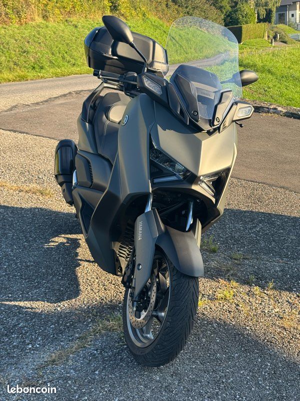 Yamaha 300 xmax tech kamo 2025 Motos