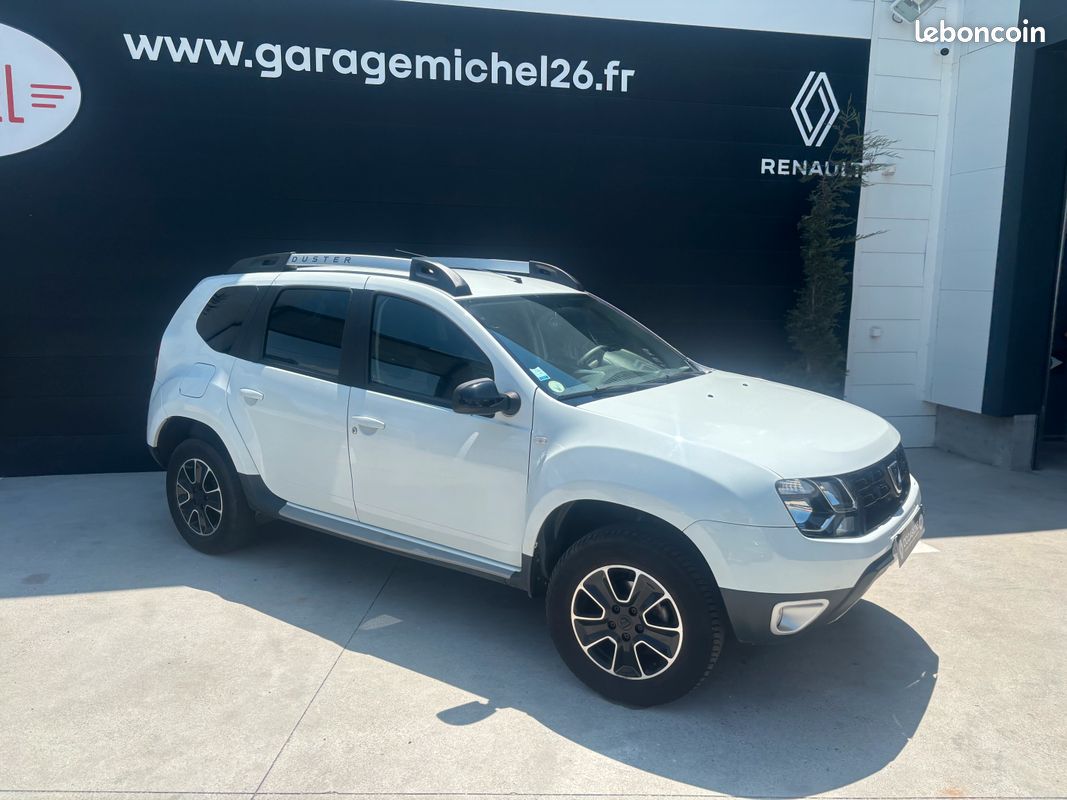DACIA Duster dCi 110 4x2 Black Touch 2017 (image 2)
