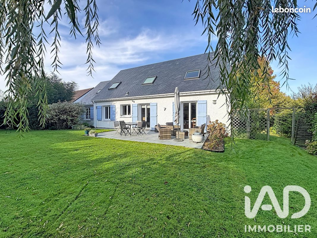 Maison 7 pièces 147 m² · à Isneauville · 147 m² · 459 000 €