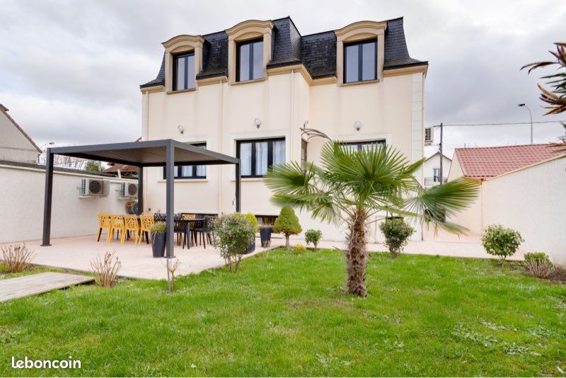 Maison 7 pièces 240 m² · à Aulnay-sous-Bois · 240 m² · 3 500 €/mois