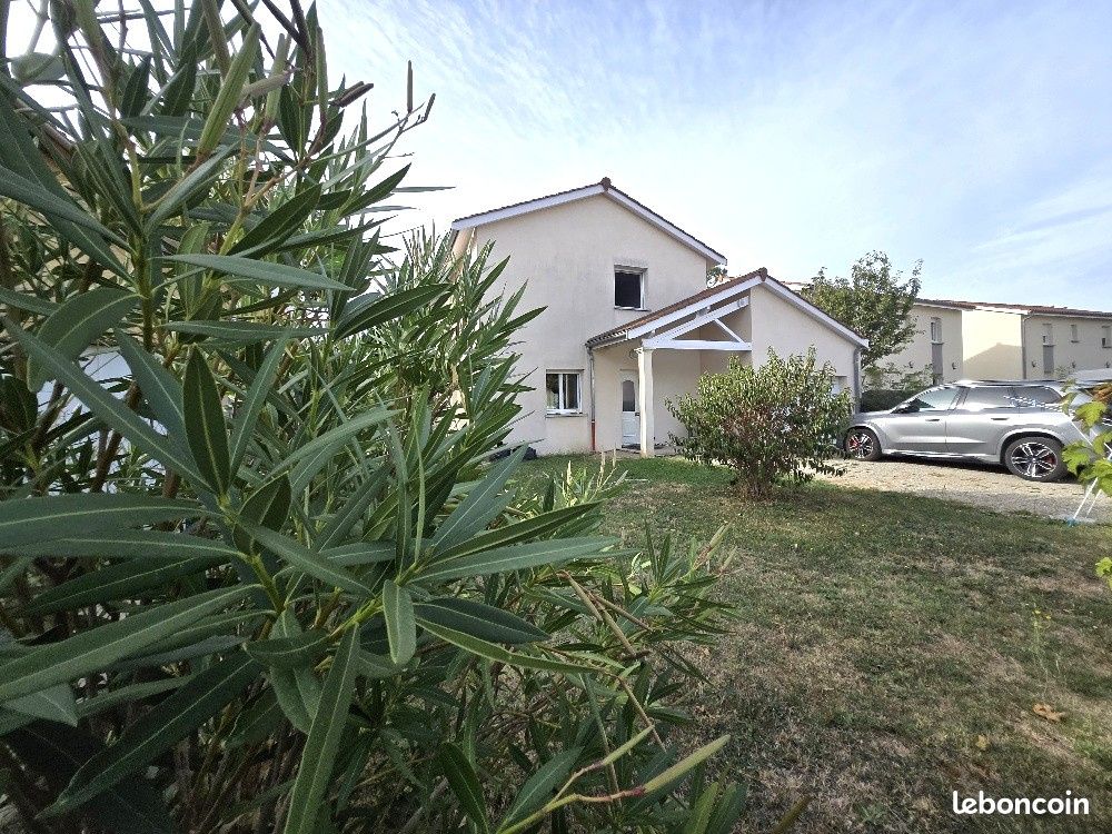 Maison 4 pièces 110 m² · à Brindas · 110 m² · 1 575 €/mois