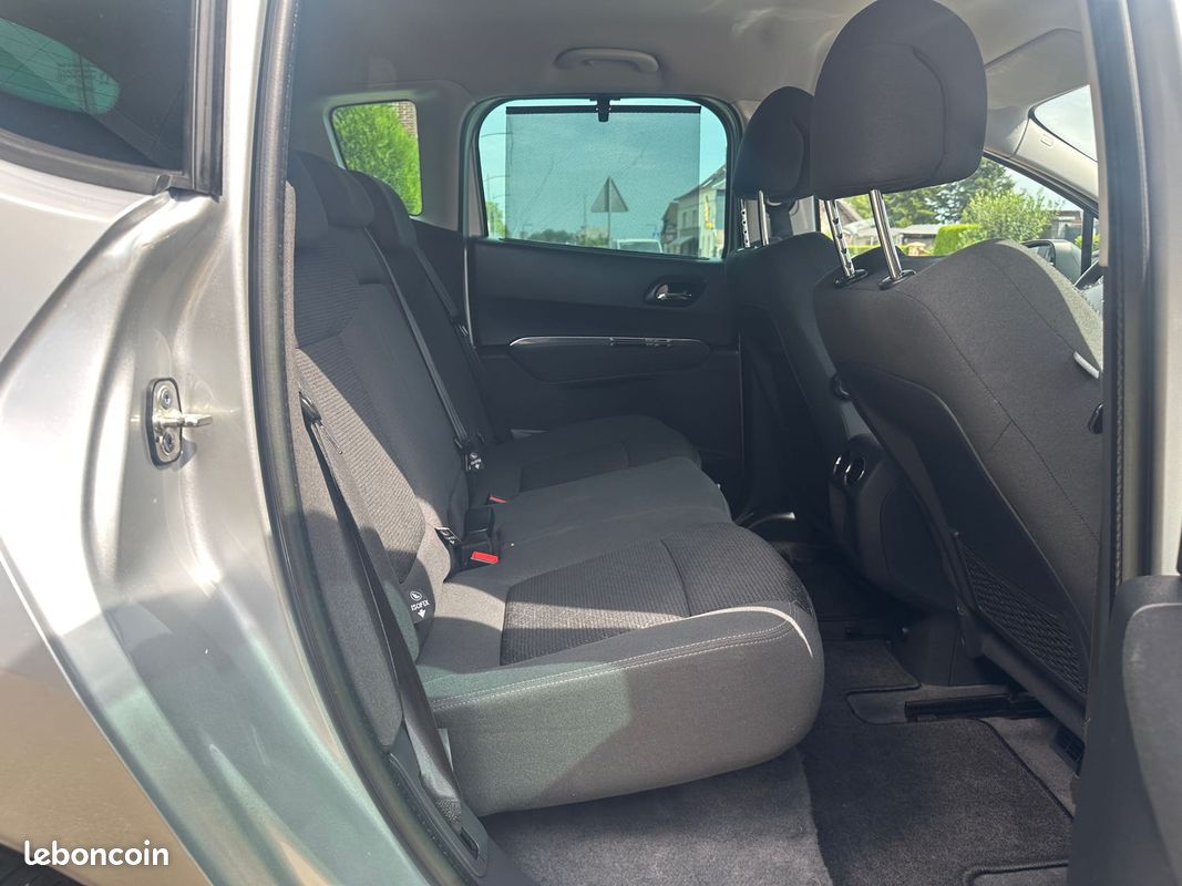 Peugeot 3008 1.6 HDI 115Ch Business Pack ETG6 (image 17)