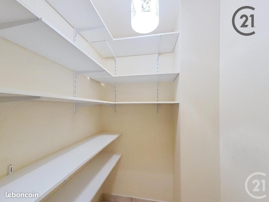 Appartement a louer montereau-fault-yonne - 4 pièce(s) - 102 m2 - Surfyn