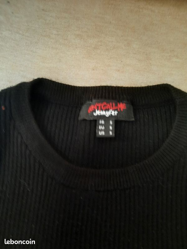 Pull Jennifer taille M - Vêtements Pull Jennifer taille M - Vêtements