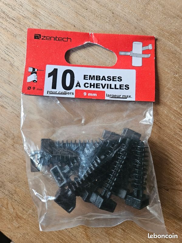 AERZETIX - C57497 - Lot de 10 Chevilles universellesà ailettes à