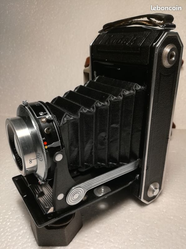 RARE ET ANCIEN appareil à soufflet japonais de 1949 Petri Semi avec