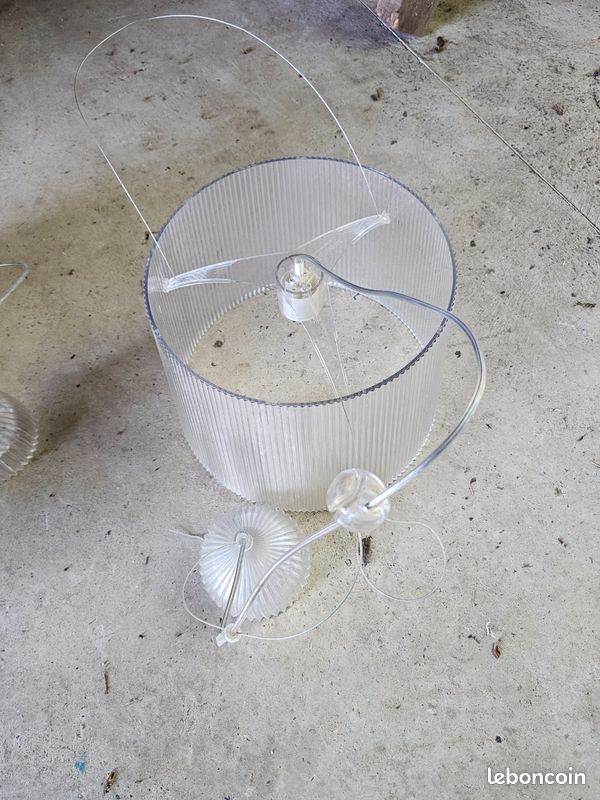 Vends lampe penderie Kartell modèle cristal (image 1)