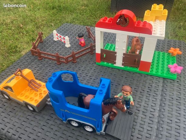 LEGO DUPLO les écuries 5648 Jeux Jouets