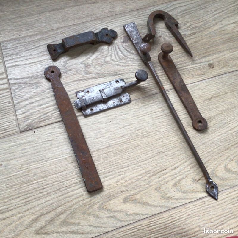 Lot fermetures anciennes (image 2)