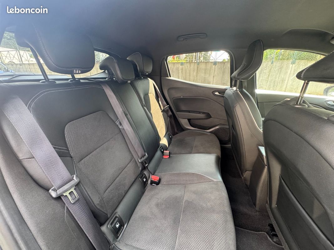 RENAULT CLIO V 1.3 TCe 130ch EDC Intens Edition One - CarPlay - Caméra 360° - Bose - Virtual Cokcpit (image 14)
