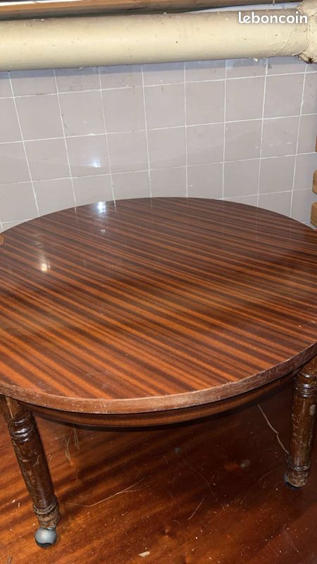 Table en bois (image 2)