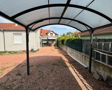 Maison 330 000 € - 77 m²