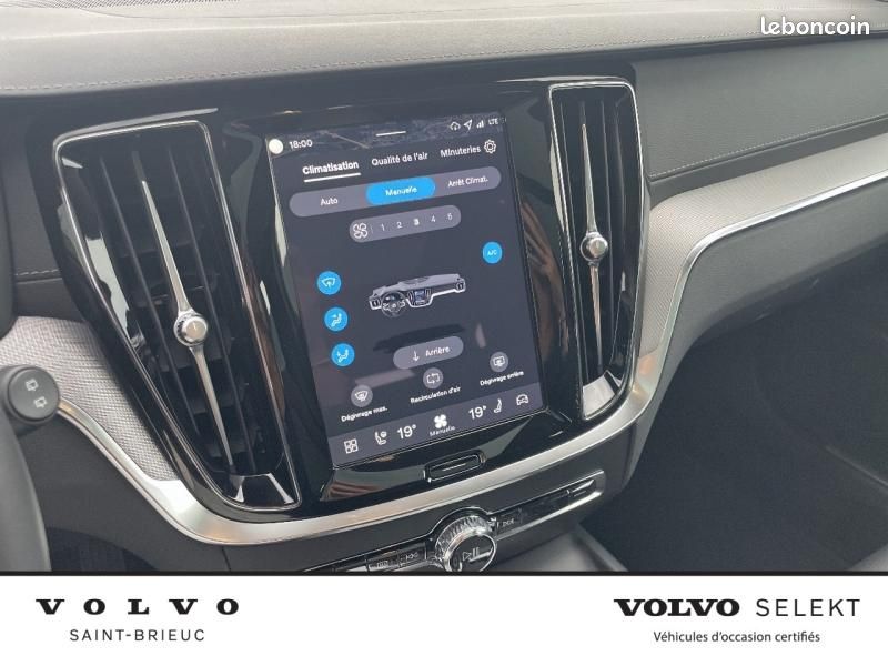 Volvo V60 B4 197ch Ultra Style Dark DCT 7 (image 10)