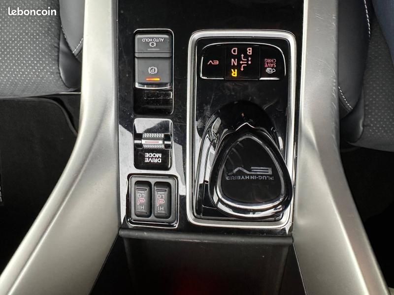 Mitsubishi Eclipse Cross 2.4 MIVEC PHEV 188ch Business 4WD (image 16)