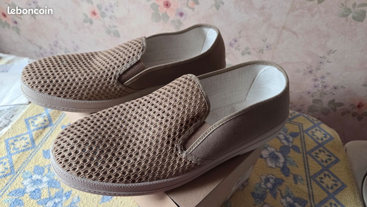 Chaussons/Pantoufles, Homme, pointure 45, en toile aérée, Neuves (image 2)
