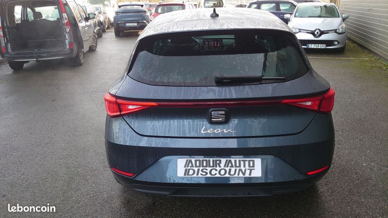 Seat LEON 1.5 ETSI HYBRID 115CH STYLE DSG7 (image 18)