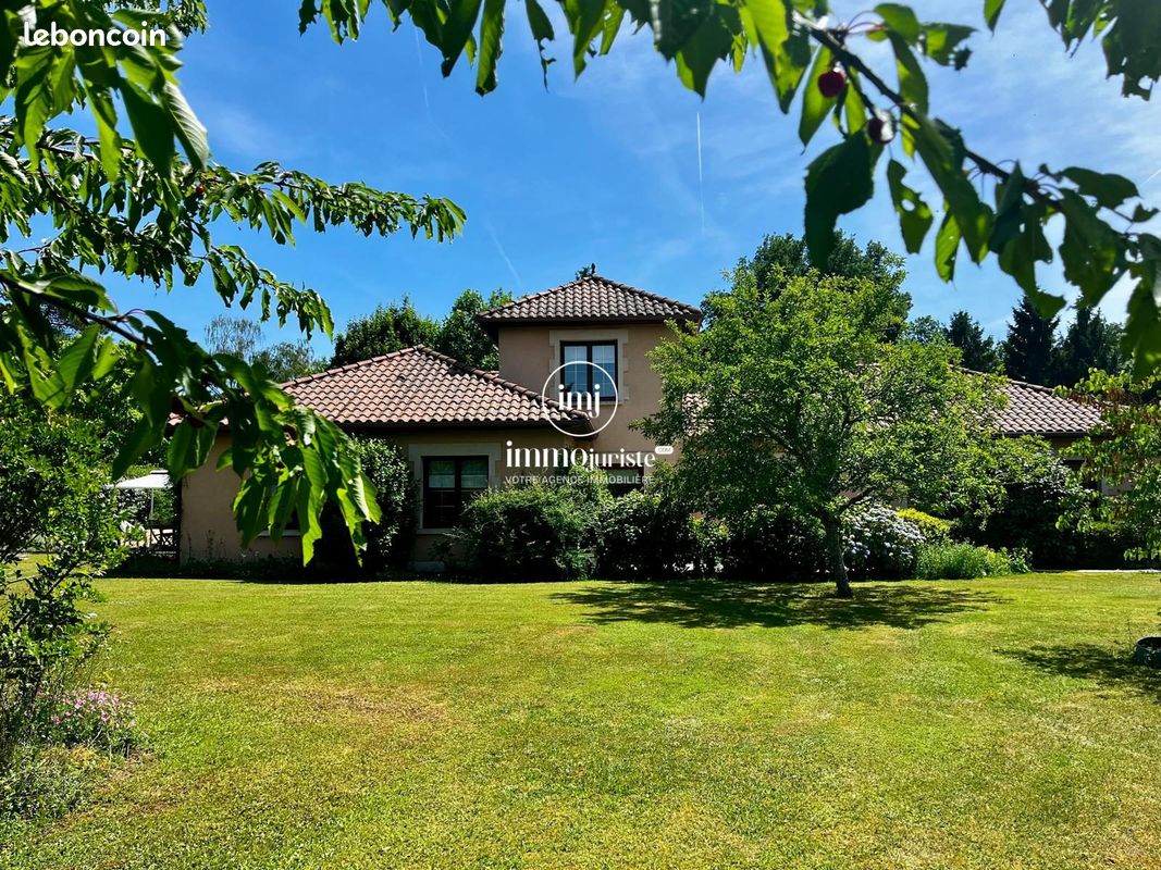 Maison 9 pièces 171 m² · à Feytiat · 171 m² · 362 000 €