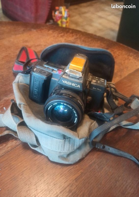 Lot d'appareils photos et caméras vintage en l'état (image 2)