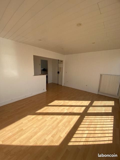 Appartement 3 pièces 56 m² · à Villeparisis · 56 m² · 1 050 €/mois