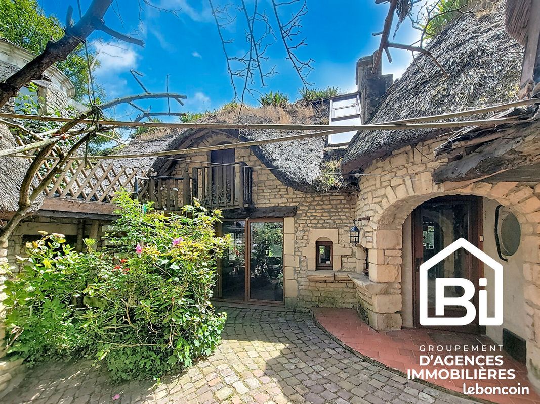 Maison 7 pièces 250 m² · à Thue et Mue · 250 m² · 366 000 €