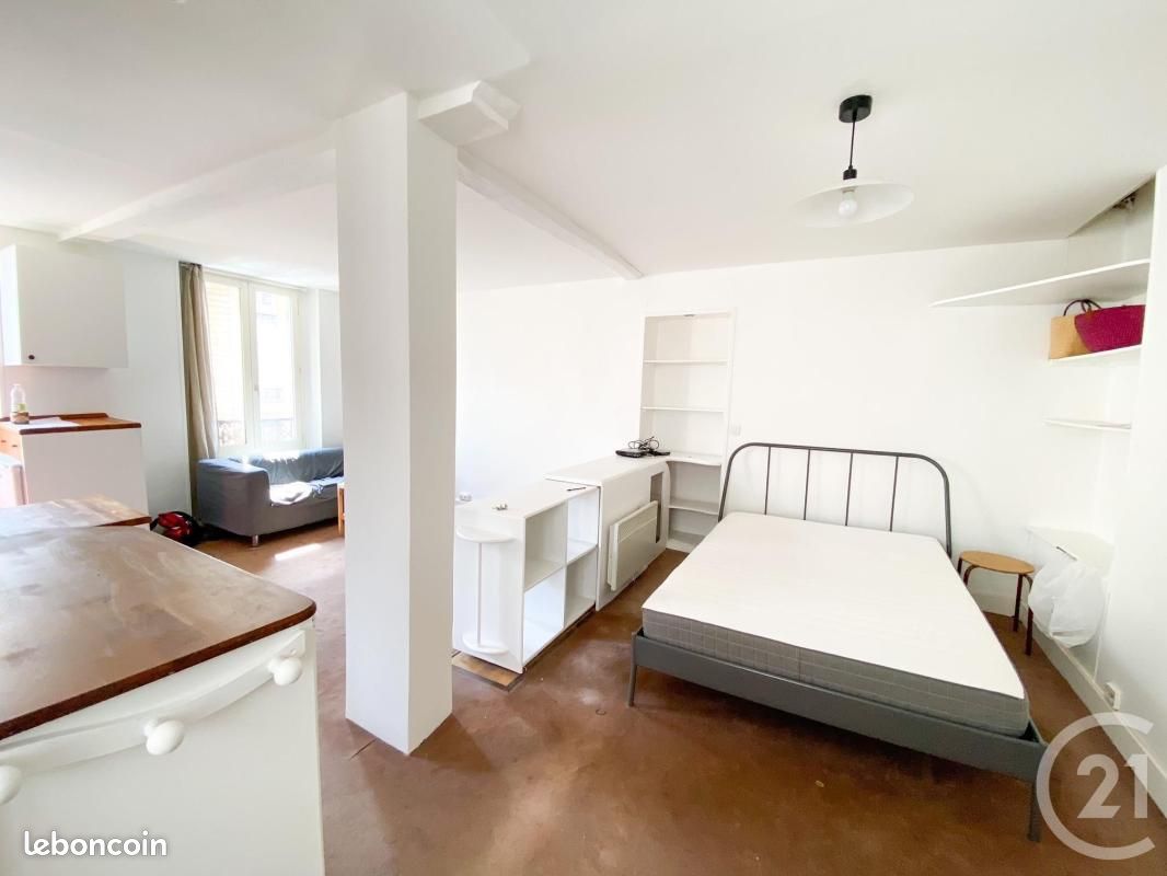 Appartement 1 pièce 33 m² · à Sèvres · 33 m² · 900 €/mois