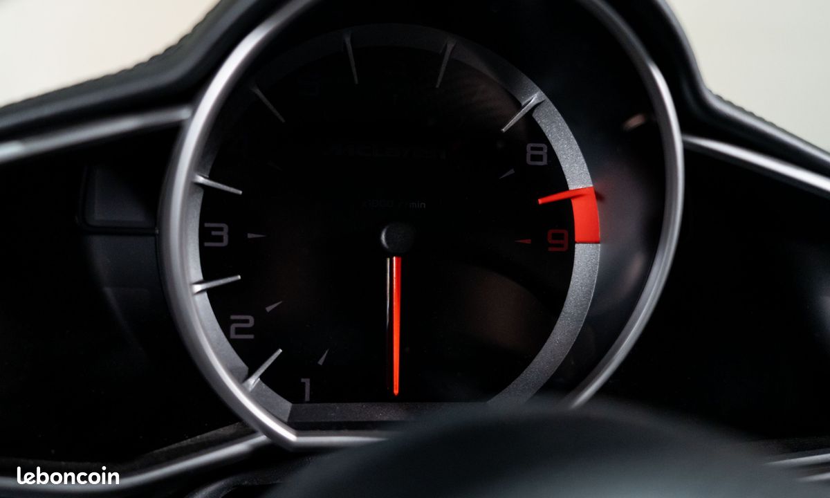 MCLAREN MP4-12C Spider V8 3.8 625 - FRANCAISE / Lift / Echapp. Sport / Carbone / Cuir étendu / Meridian / 1535EMOIS (image 23)