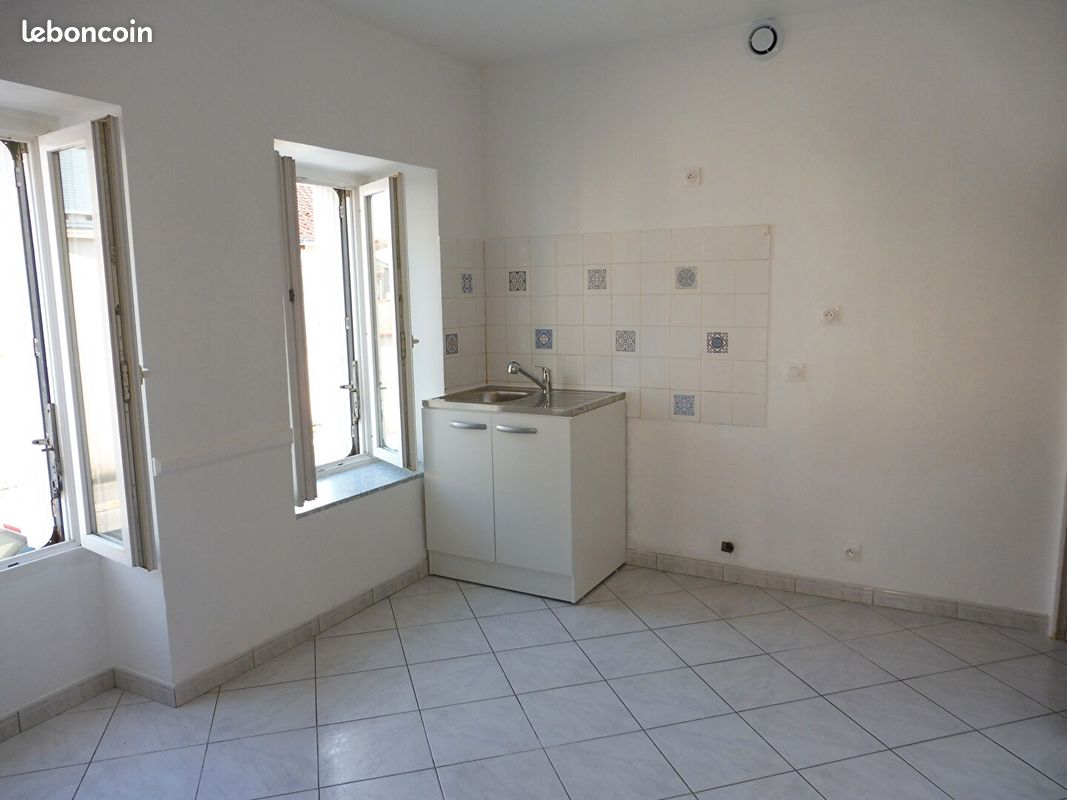 Maison 2 pièce(s) 50 m²à louer Sevremoine