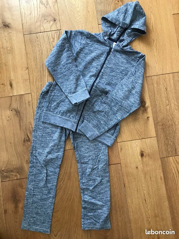Jogging petit bateau 8 ans (image 1)