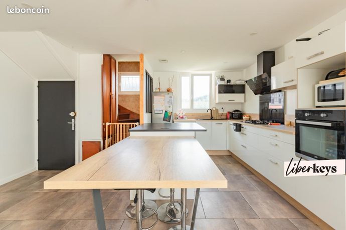 Maison 6 pièces 292 m²