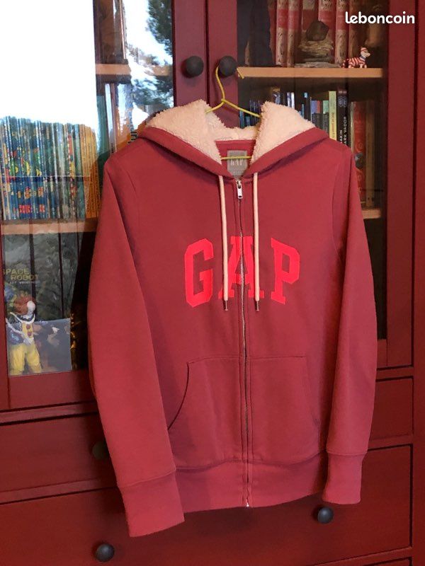 Sweat à capuche zippé fourré sherpa rose fushia GAP fille pull