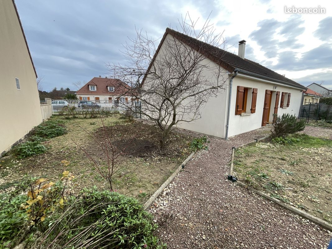 Maison 4 pièces 92 m² · à Bourges · 92 m² · 750 €/mois