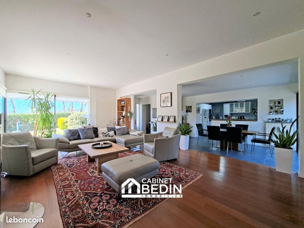 Maison 6 pièces 169 m² · à Bonnetan · 169 m² · 585 000 €