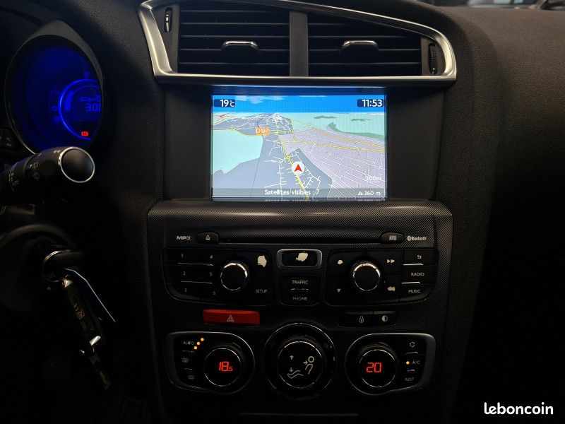 Citroen C4 1.6 hdi 115 ch Exclusive / GPS / Radar / Régulateur / Ecran / Clim Auto / (image 20)