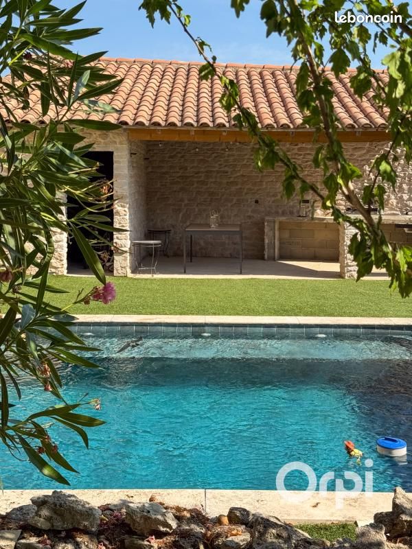Maison 4 pièces 142 m² · à La Calmette · 142 m² · 345 000 €