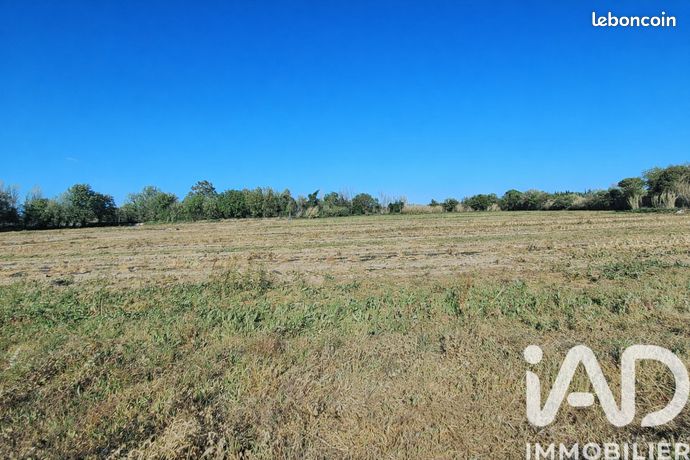 Terrain 44312 m² Pézilla-la-Rivière
