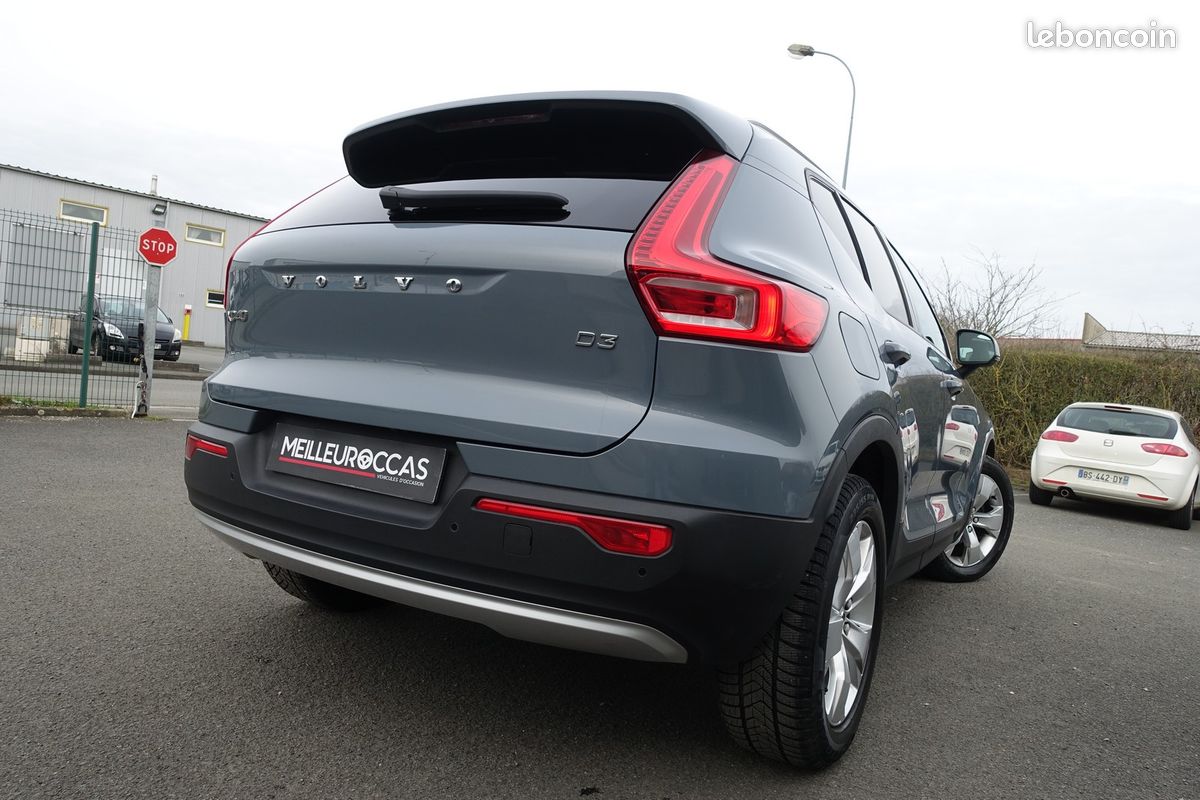 XC40 D3 2.0 Geartronic 150ch Momentum Cuir/Gps Europe/Caméra de recul/Full LED/Accès confort/Régulateur/Carplay/Hayon électrique/1*Main/Garantie 12 mois (image 15)