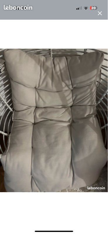 Une chaise suspendu (image 4)