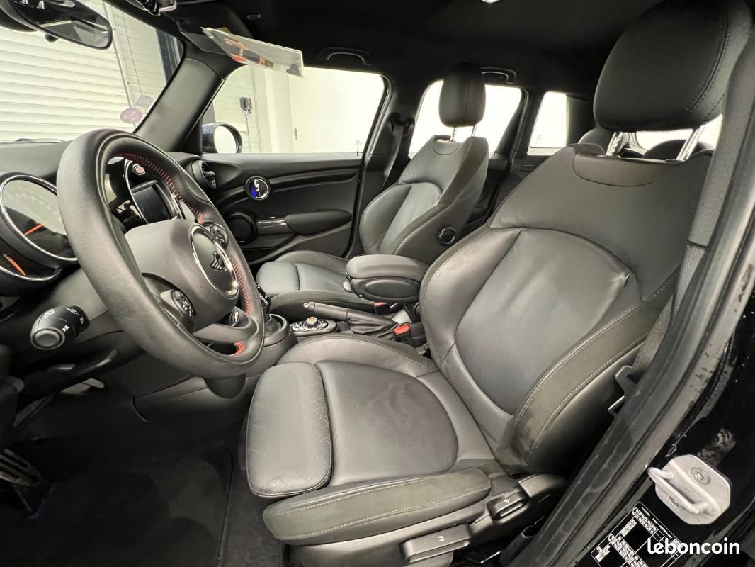 Mini 5 portes HATCH F55 LCI Cooper 136 ch BVA7 Finition John Works (image 9)