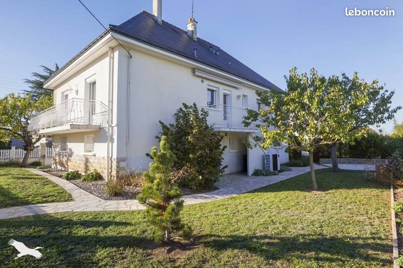 Maison 7 pièces 214 m² · à Chambray-lès-Tours · 214 m² · 469 990 €