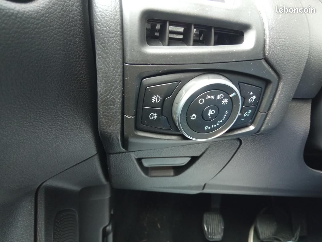 Ford Focus 1.0 EcoBoost 125 S&S Titanium (image 11)