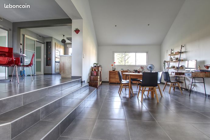 Maison 7 pièces 207 m²