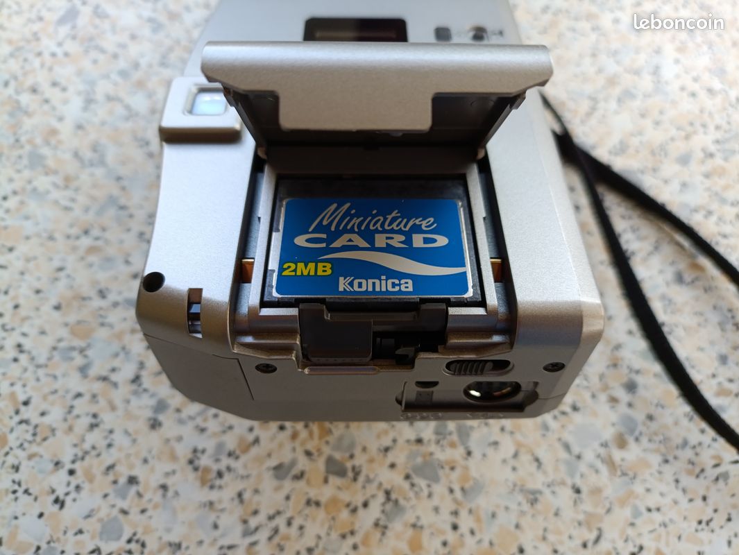 Kodak FZ45 Appareil Photo Numérique Noir Set Aa Batterie Alimenté