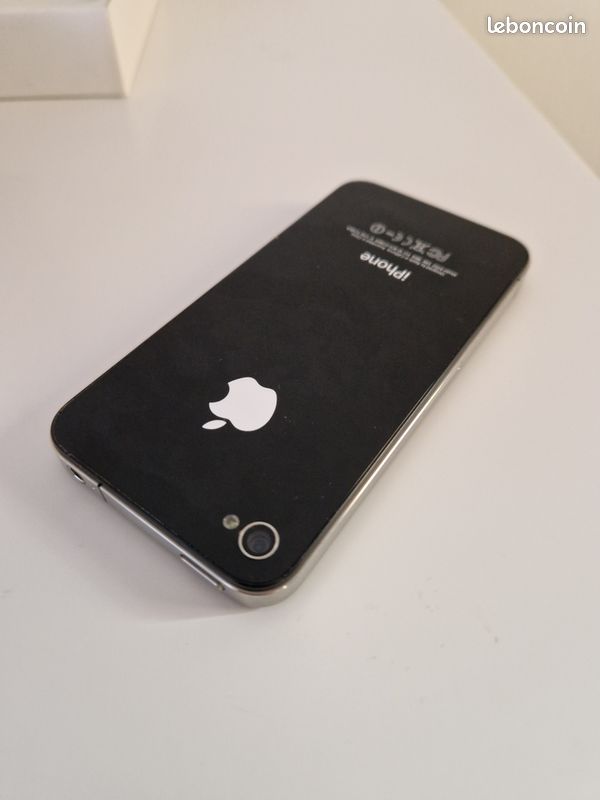 Iphone 4 Noir - 16Go - Très bon état (image 9)