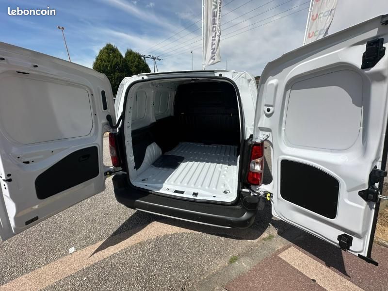 Citroen Berlingo Van M 650kg BlueHDi 100ch S&S Pack Premium Connect (image 11)