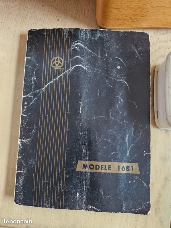 Machine à coudre vintage Brother 1681 - Entièrement révisée et complète en etat de fonctionnement (image 9)