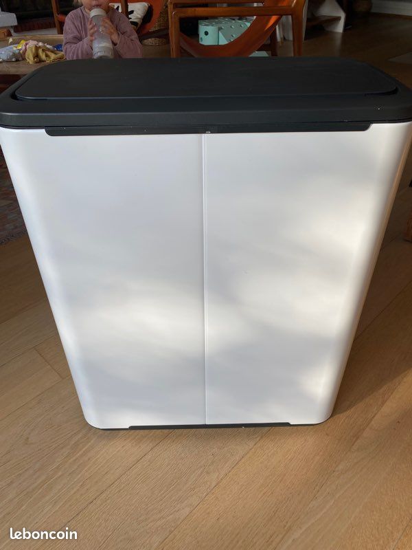 Poubelle tri sélectif BRABANTIA Bo Touch Bin 2x30L Matt Black | Leroy Merlin