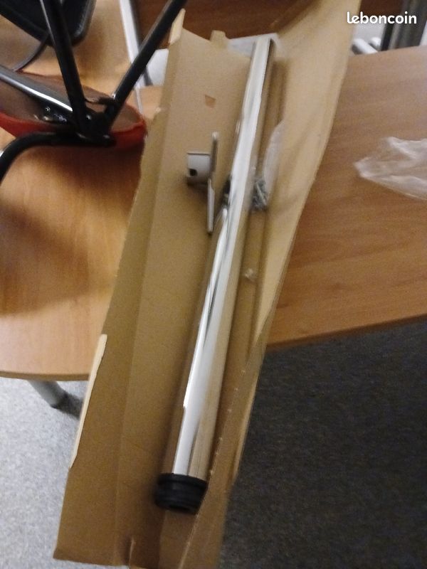 Pieds de bureau / mange debout / table etc (image 1)
